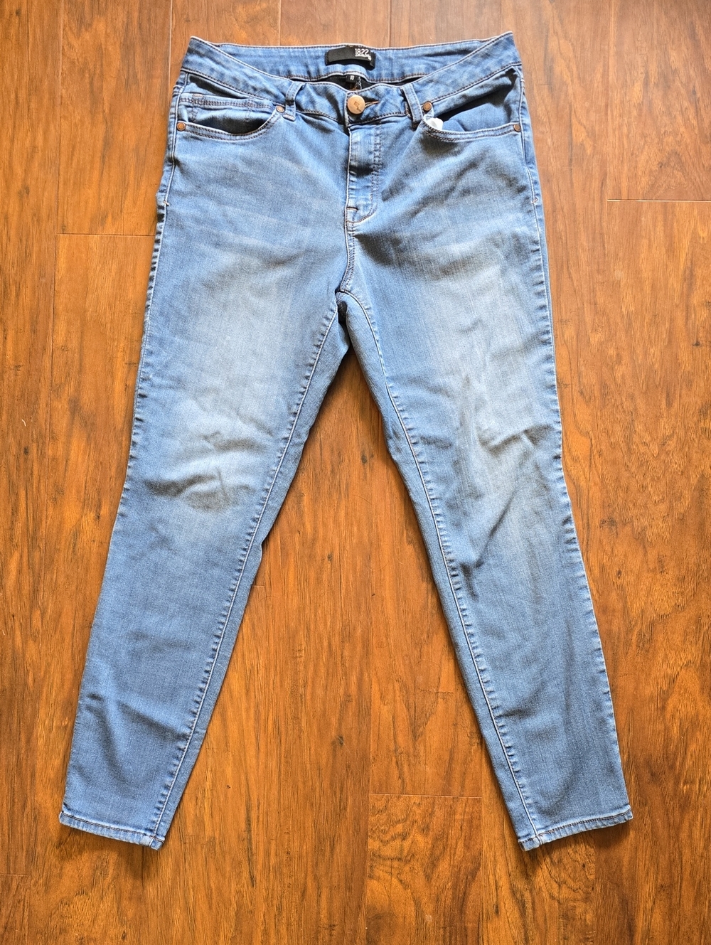 1822 Light Blue Women’s Skinny Jeans Sz 10